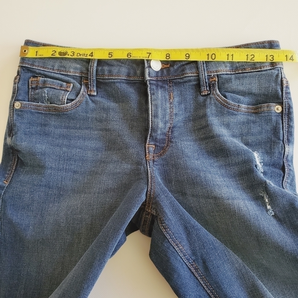 🟢7183 * Old Navy Rockstar Distressed Jeans Medium Wash Denim Size 4 - Picture 8 of 10